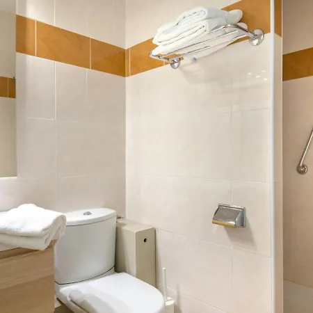 Apartment Climatise Pour 3 Pers, A 50m De La Plage, Centre-ville Saint-raphael, Wifi, Parking Dispo - Fr-1-466a-38 *